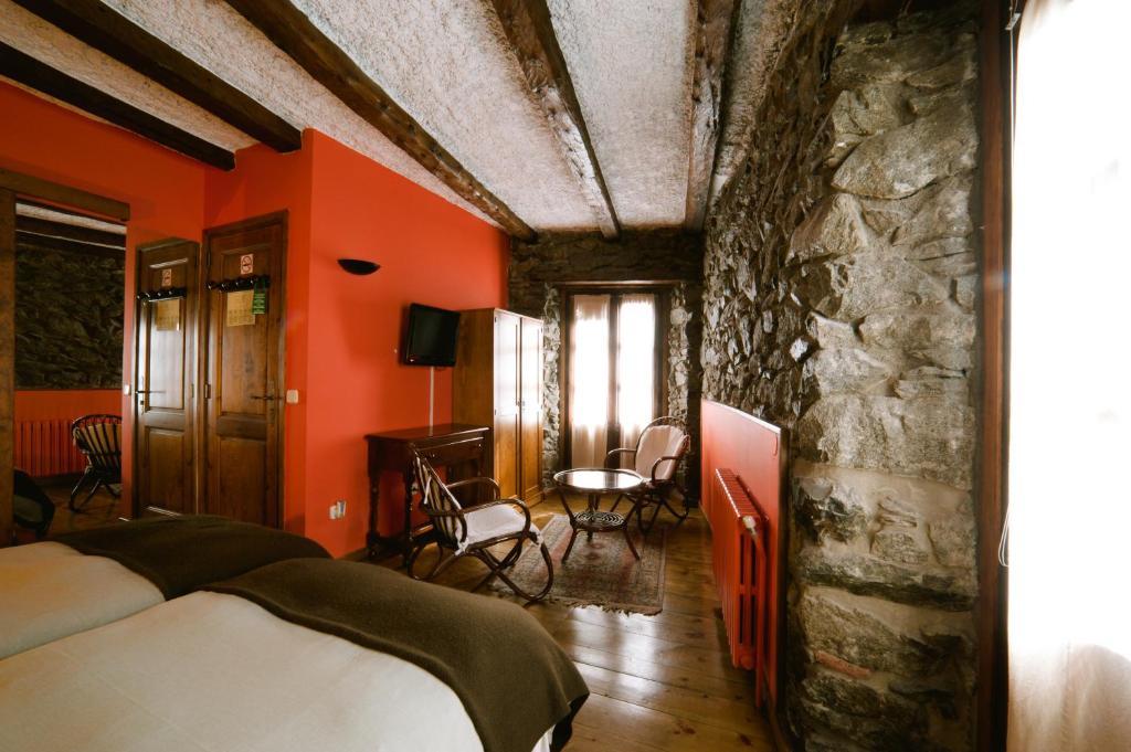 Hostal Cisco De Sans Andorra la Vella Phòng bức ảnh