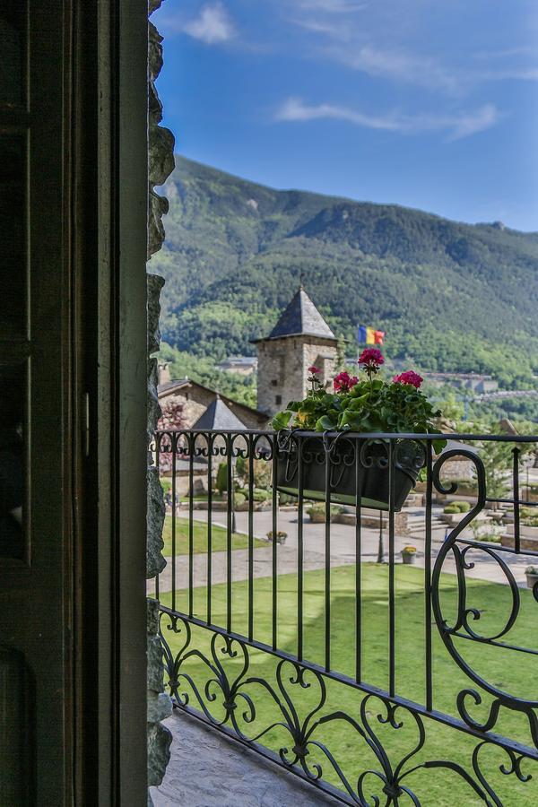 Hostal Cisco De Sans Andorra la Vella Ngoại thất bức ảnh