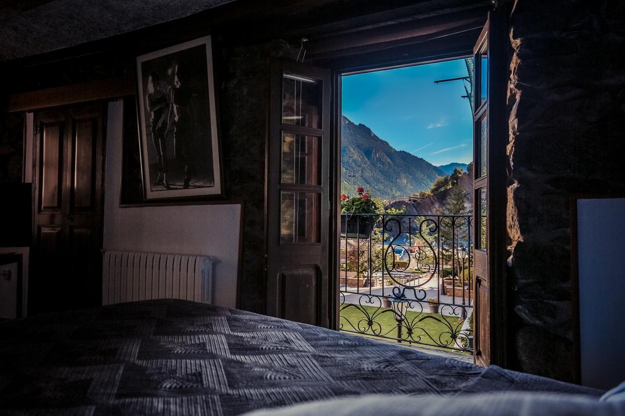 Hostal Cisco De Sans Andorra la Vella Ngoại thất bức ảnh
