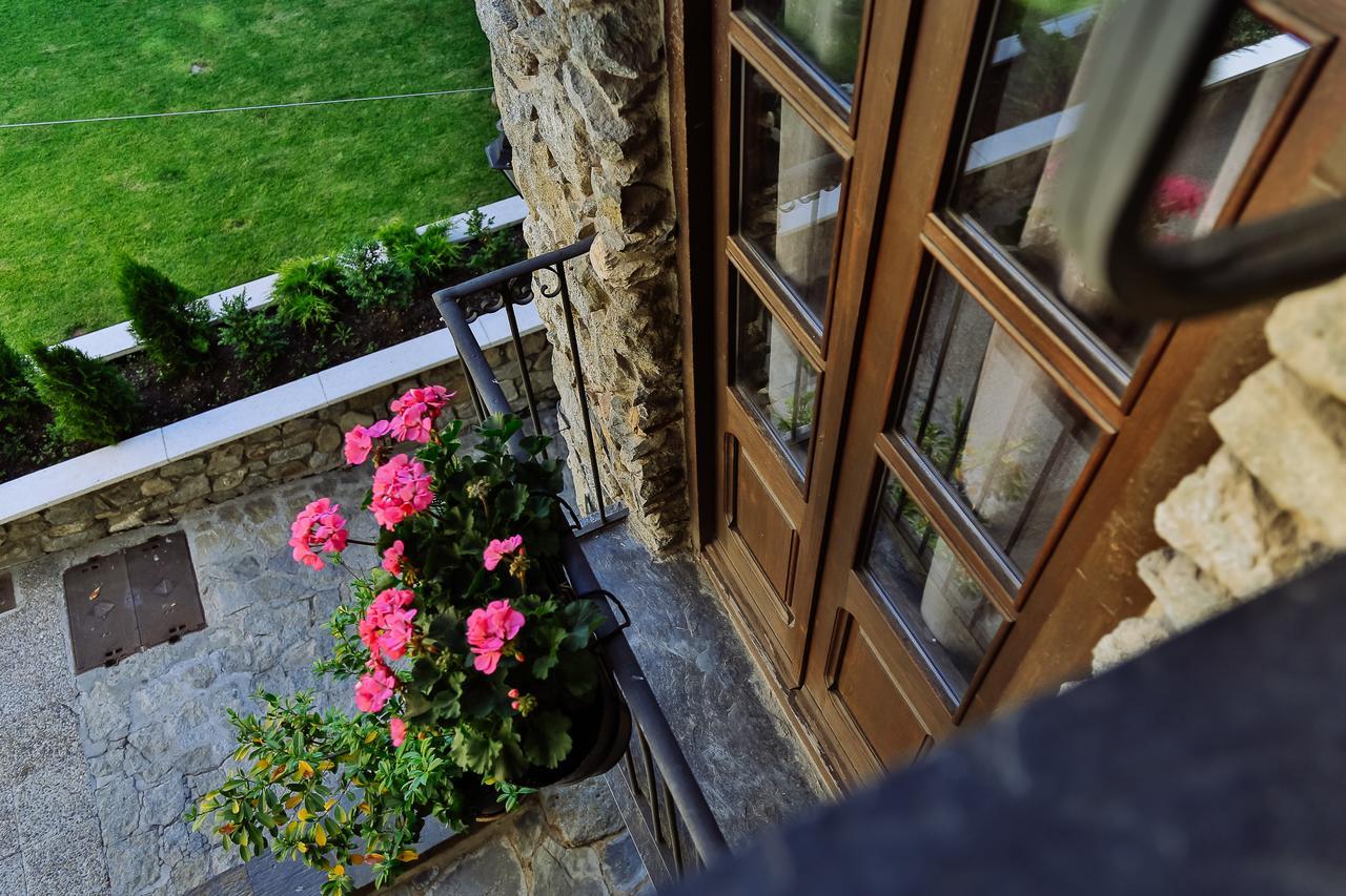 Hostal Cisco De Sans Andorra la Vella Ngoại thất bức ảnh